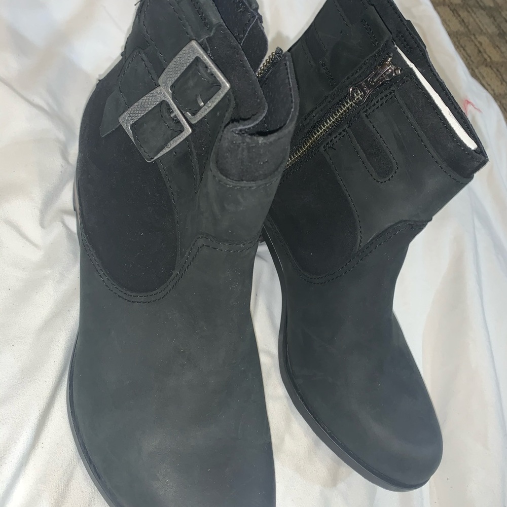 Sorel waterproof boots